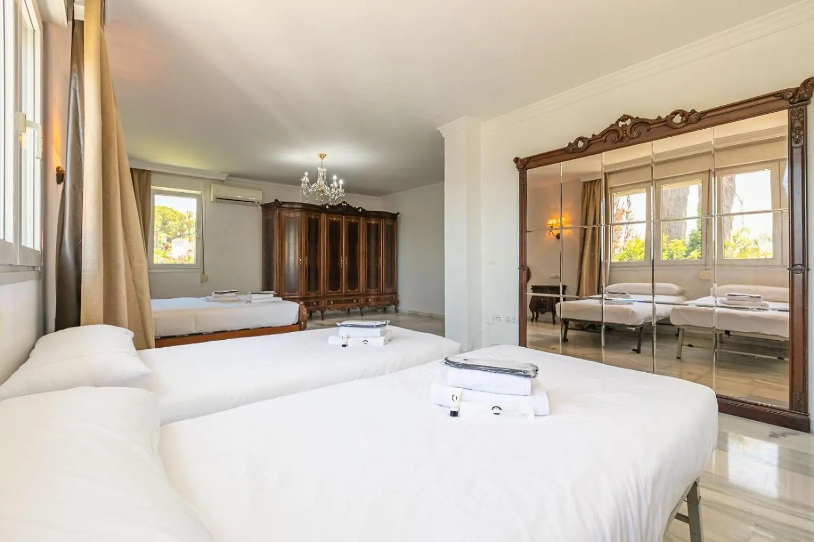 Villa Del Mar 토레몰리노스 펜션