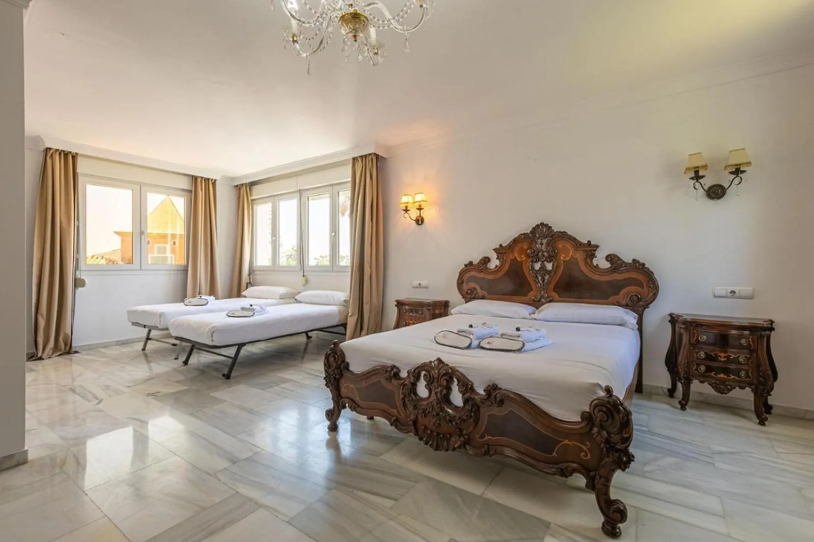 Villa Del Mar 토레몰리노스 0*,
